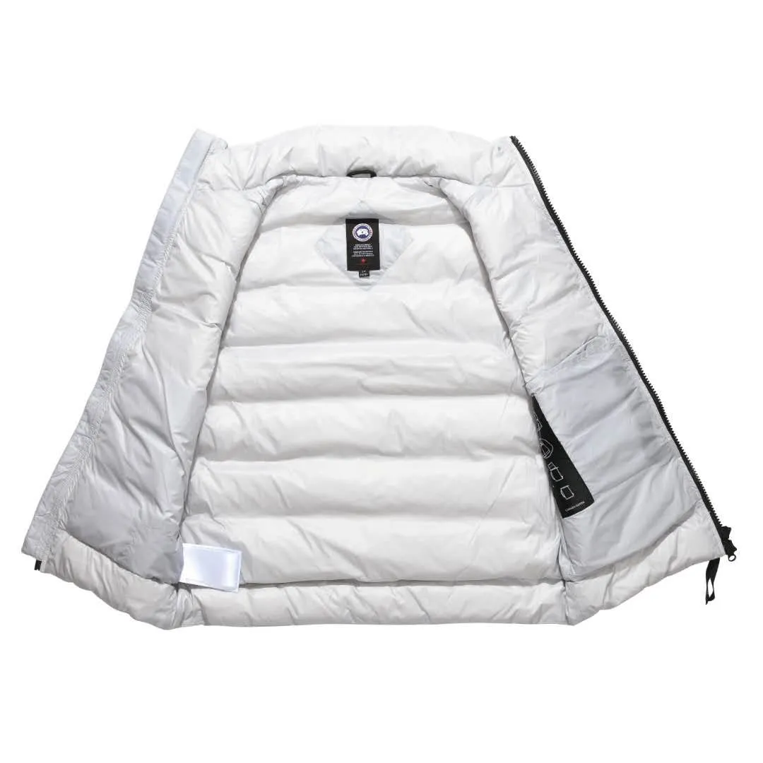 P500 Canadian brand CanadaGoose men's and women's CROFTON lightweight down vest 2229M DWR water repellent treatment WindWall windproof fabric 700 fleece filling original mold opening details one to one production The upper body effect is stunning Exclusively available on the Xiaohongshu purchasing platform The highest version on the market Size: XS S M L XL XXL